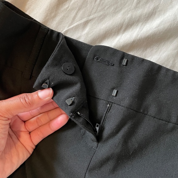 Black Pencil Skirt with Cheetah Print Lining - Women's Size 0 - Picture 5 of 7